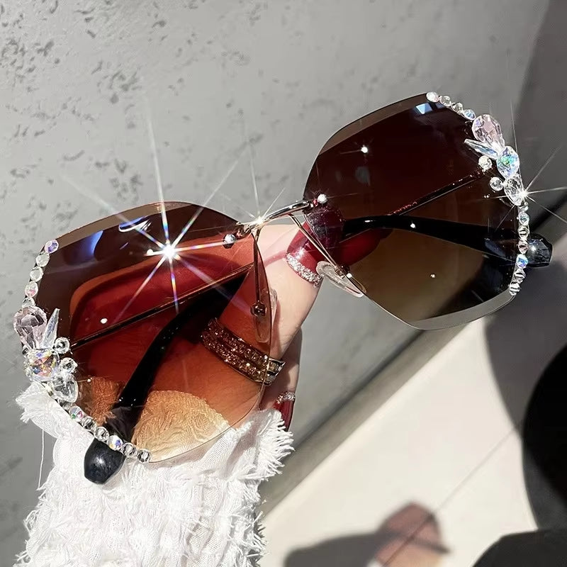 New Decorative Rhinestones Women Sunglasses Women'S Metal Mirror Leg Oval Sun Glasses Summer Fashion Eyewear UV400 Gafas De Sol